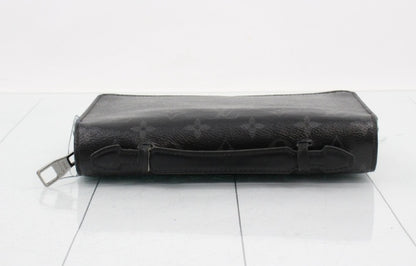 LOUIS VUITTON M61698 CA4177 Monogram Eclipse Zippy XL Clutch Bag
