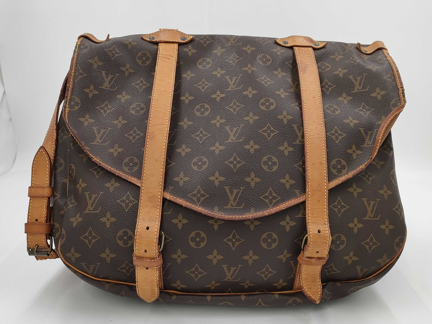 LOUIS VUITTON LOUIS VUITTON Saumur 43 Shoulder Bag