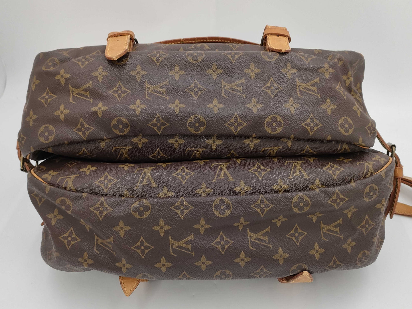 LOUIS VUITTON LOUIS VUITTON Saumur 43 Shoulder Bag