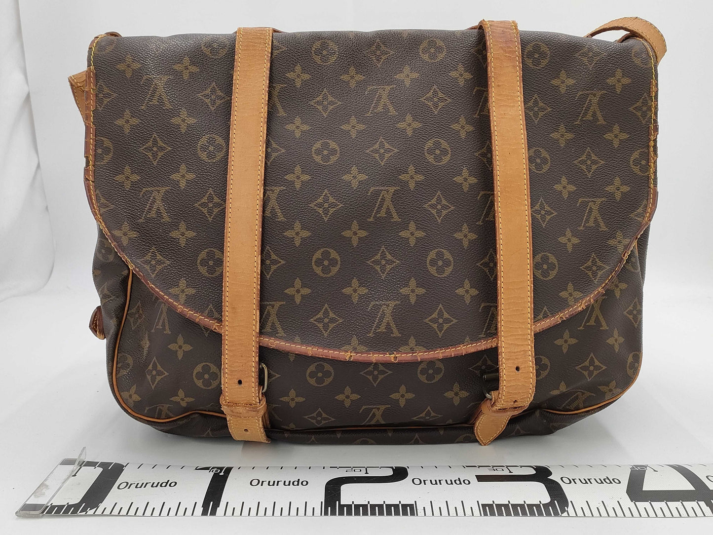 LOUIS VUITTON LOUIS VUITTON Saumur 43 Shoulder Bag