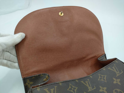 LOUIS VUITTON Saint-Cloud Shoulder Bag