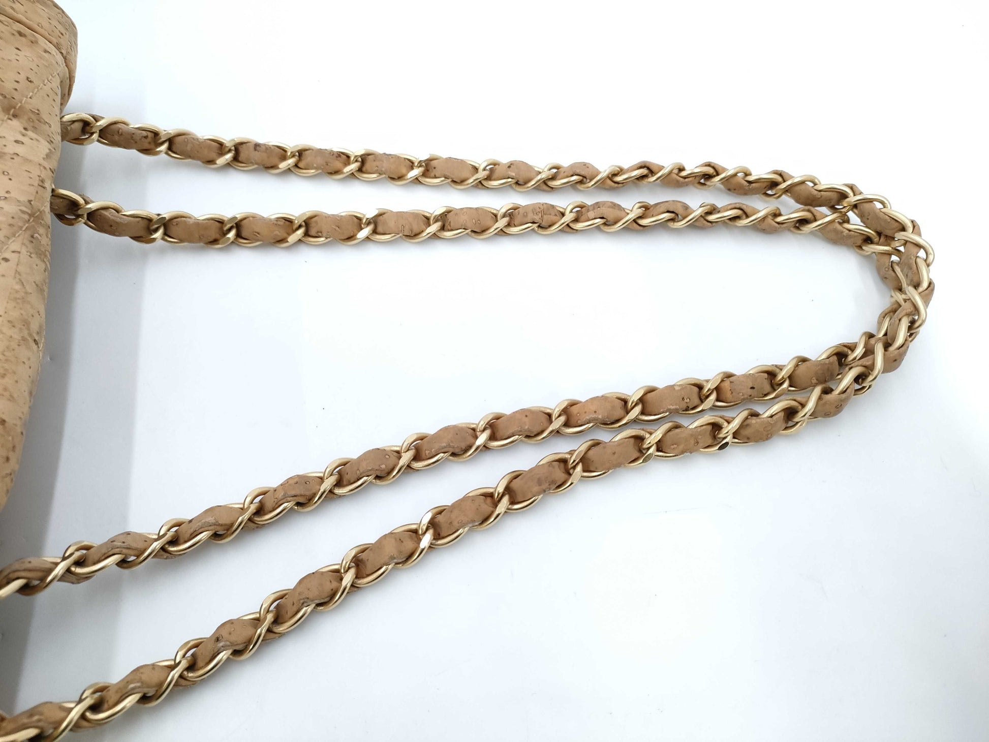 CHANEL CHANEL 2.55 V-Stitch Chain Shoulder Bag in Cork