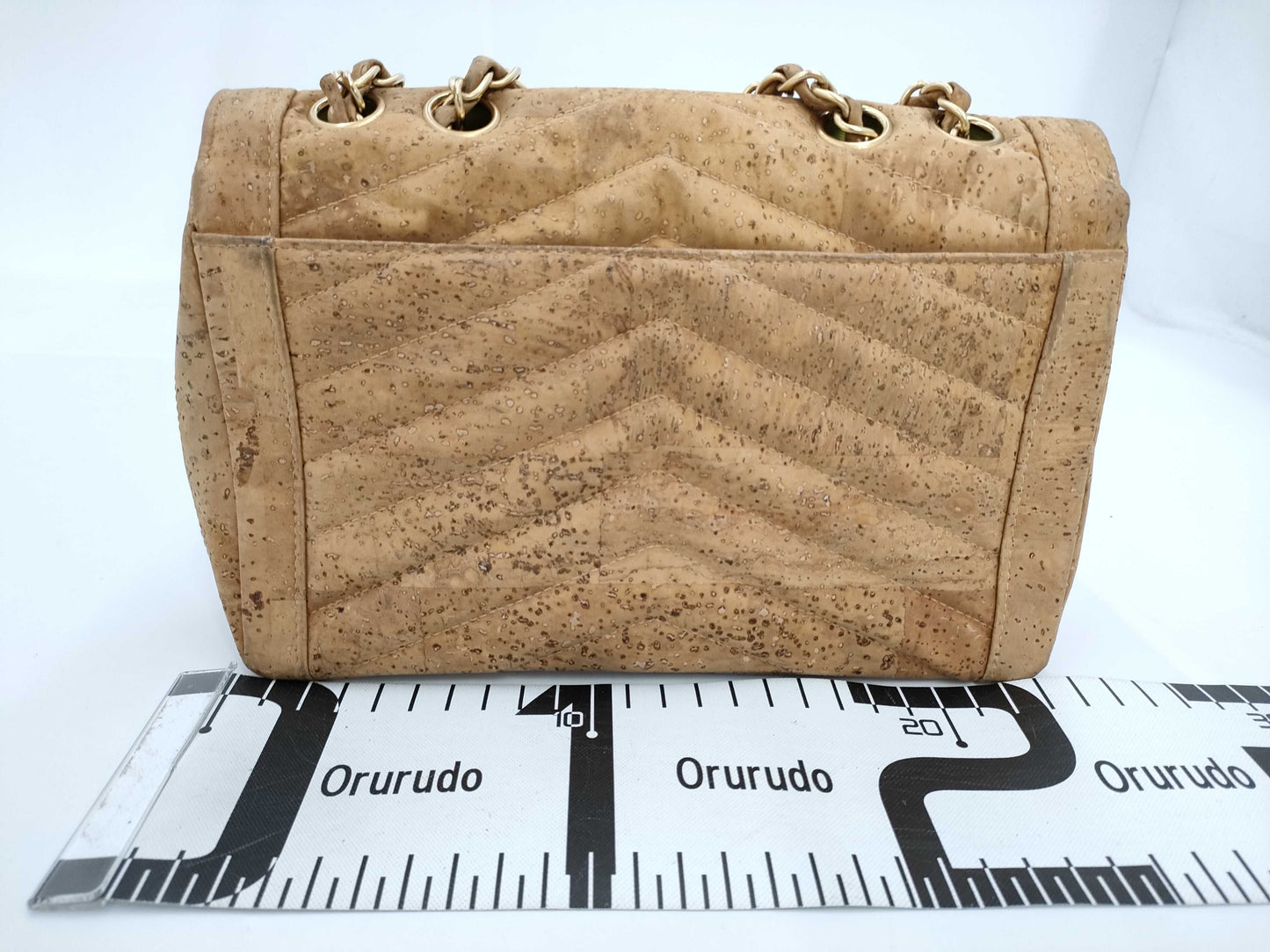 CHANEL CHANEL 2.55 V-Stitch Chain Shoulder Bag in Cork