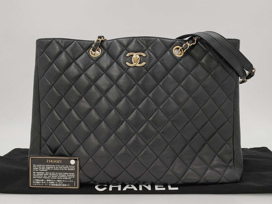 CHANEL CHANEL Classic Matelasse Shoulder Bag