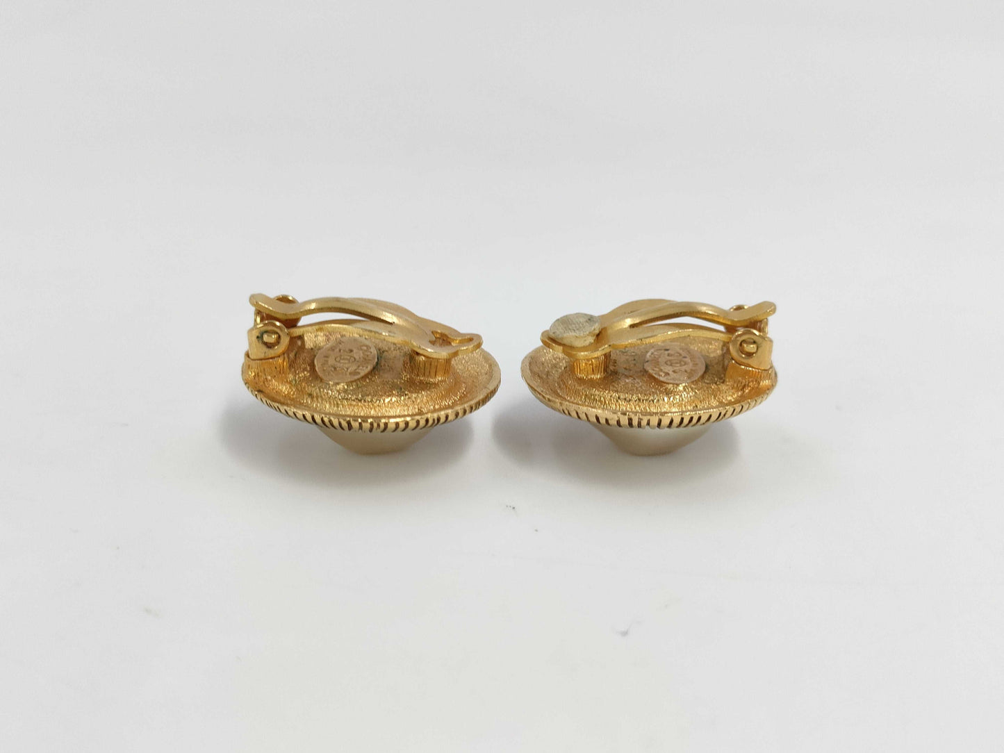 CHANEL Sunbeam Pearl Gold Earrings