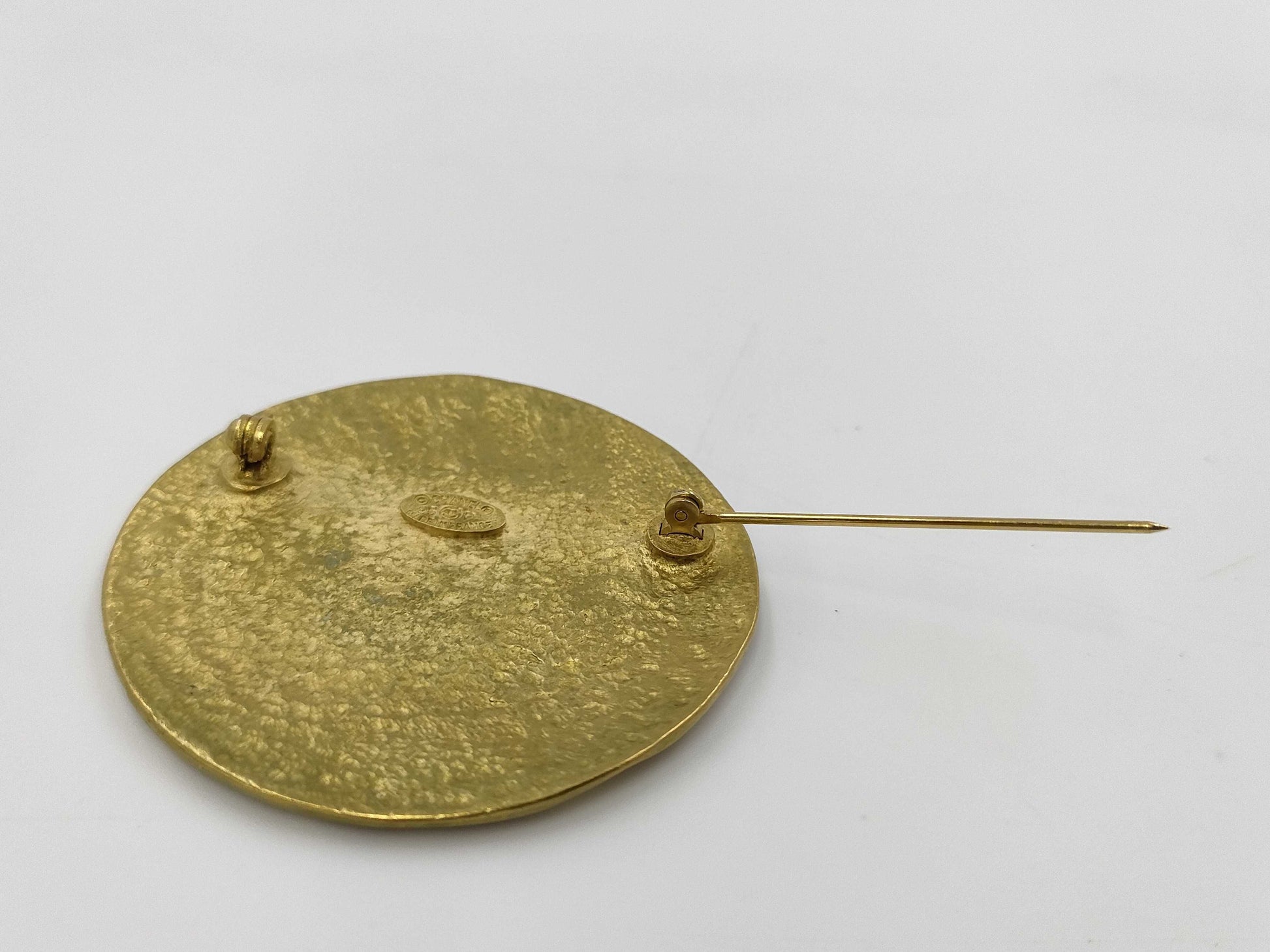 CHANEL Round Coco Mark Gold BR Brooch