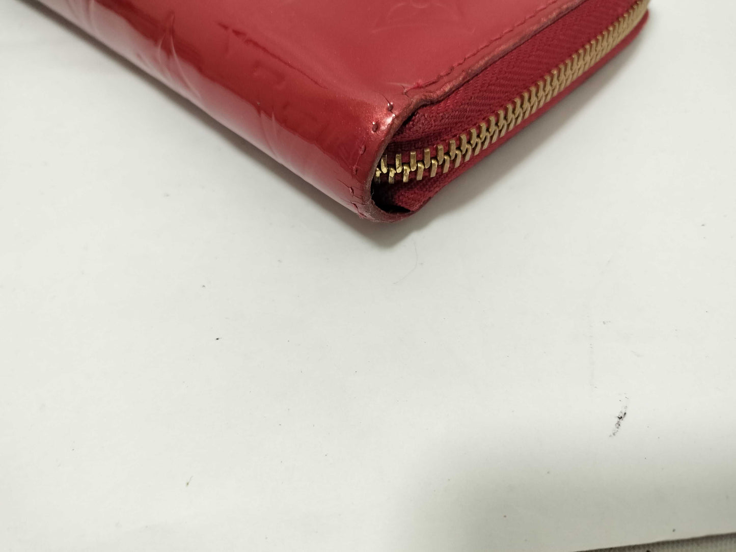 LOUIS VUITTON Vernis Zippy Wallet Wallet