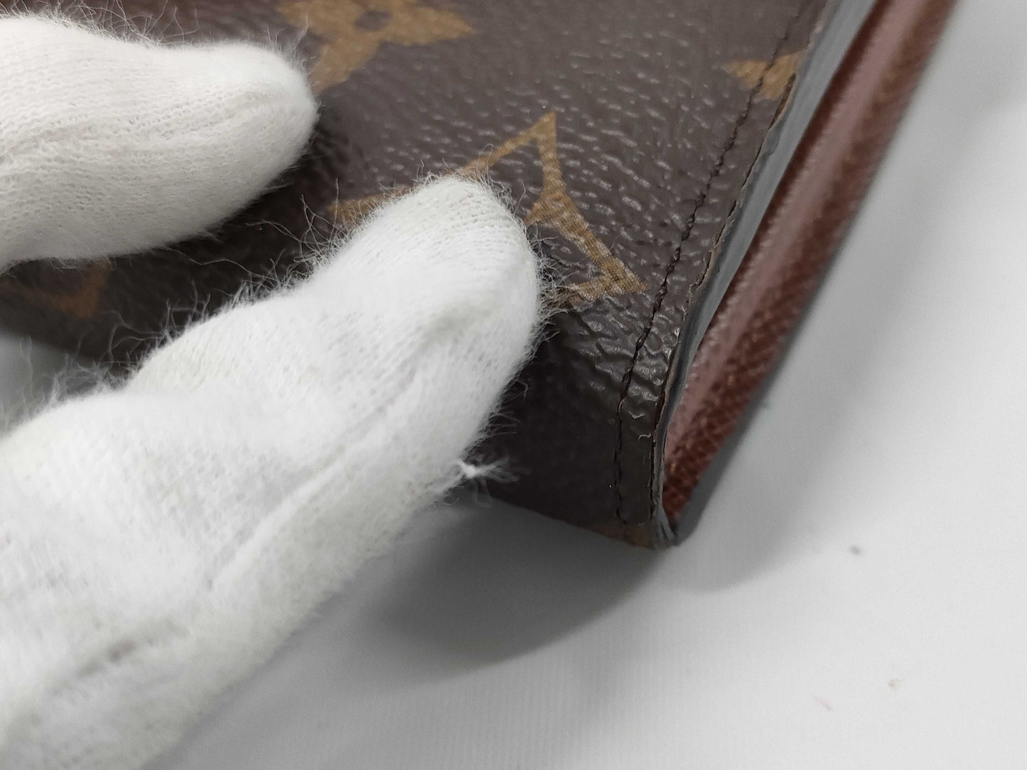 LOUIS VUITTON Monogram Sarah Wallet