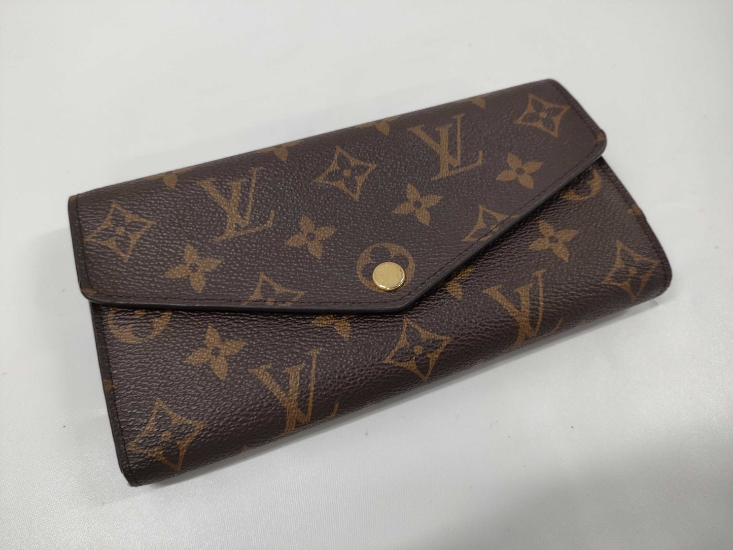LOUIS VUITTON Monogram Sarah Wallet