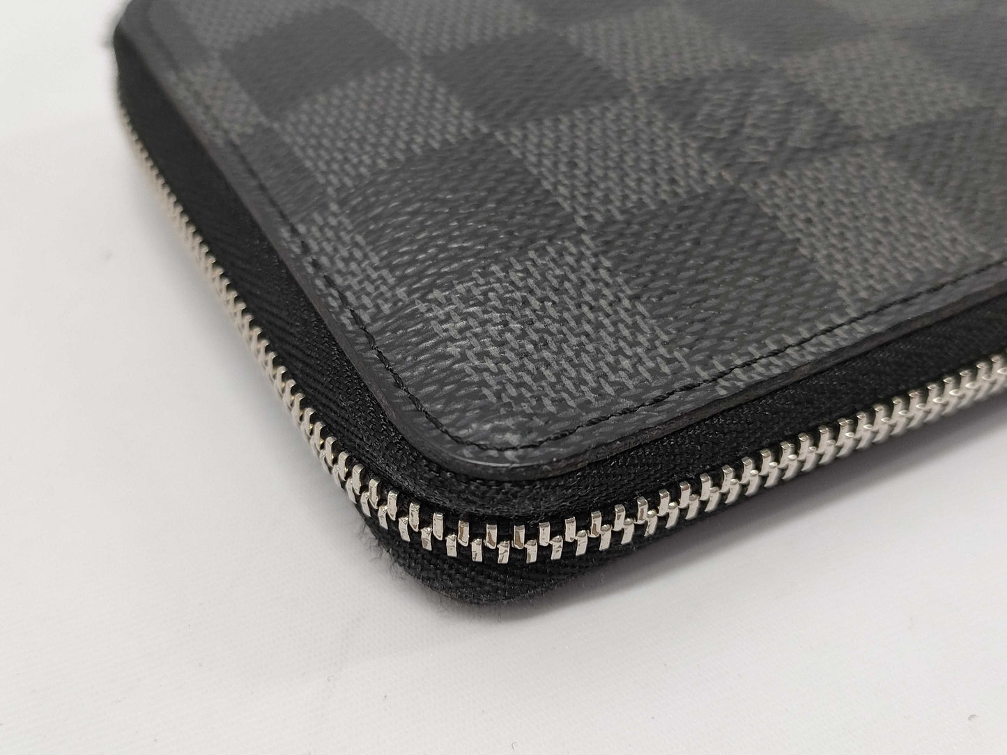 LOUIS VUITTON Damier Zippy Wallet Compact Wallet