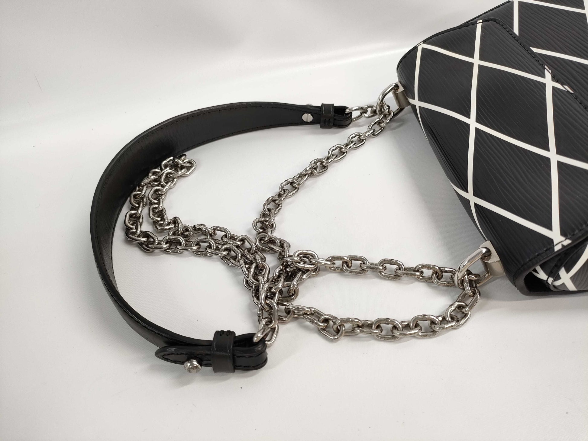 LOUIS VUITTON Twist Shoulder Bag