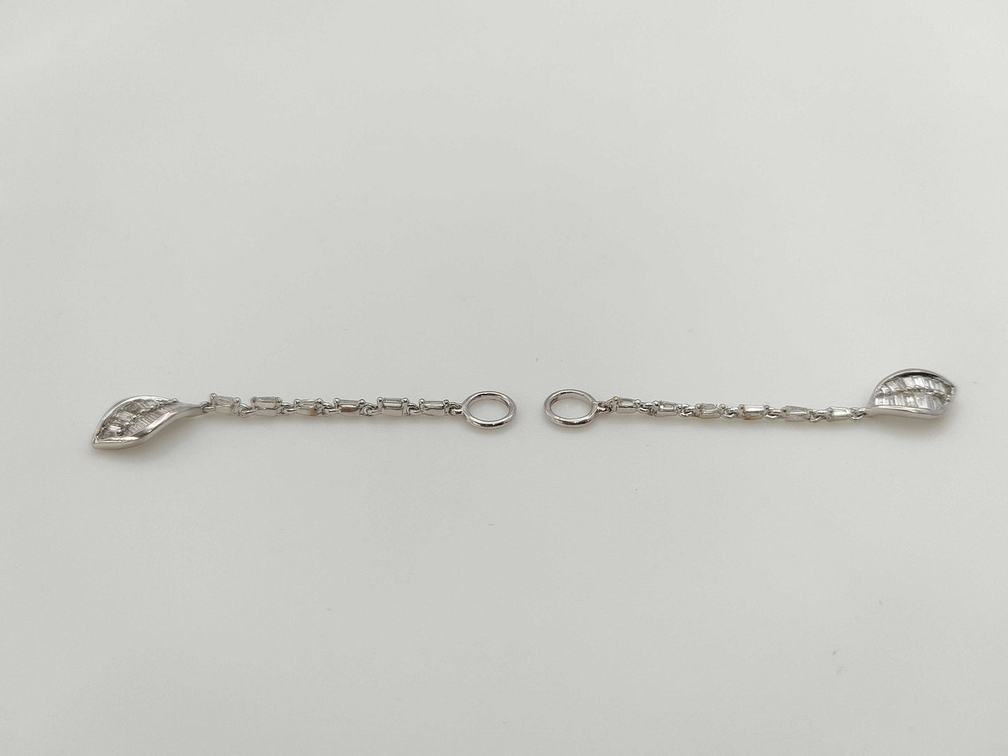 D0.27/0.27ct K18WG 2.4g Charm 