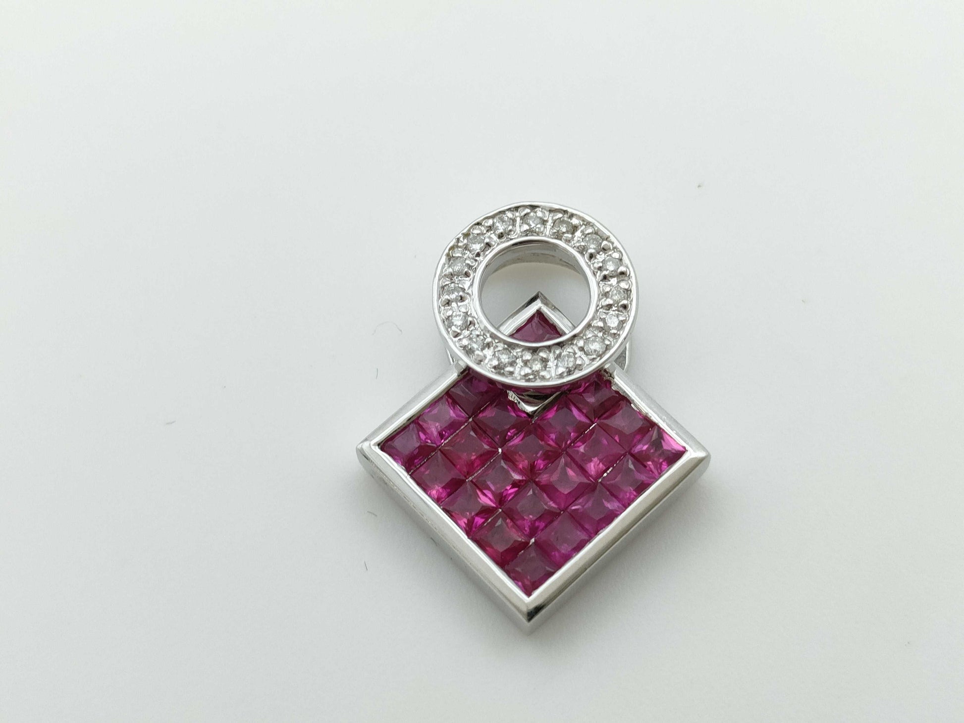 R1.35ct D0.03ct 750 4.0g Pendant top 