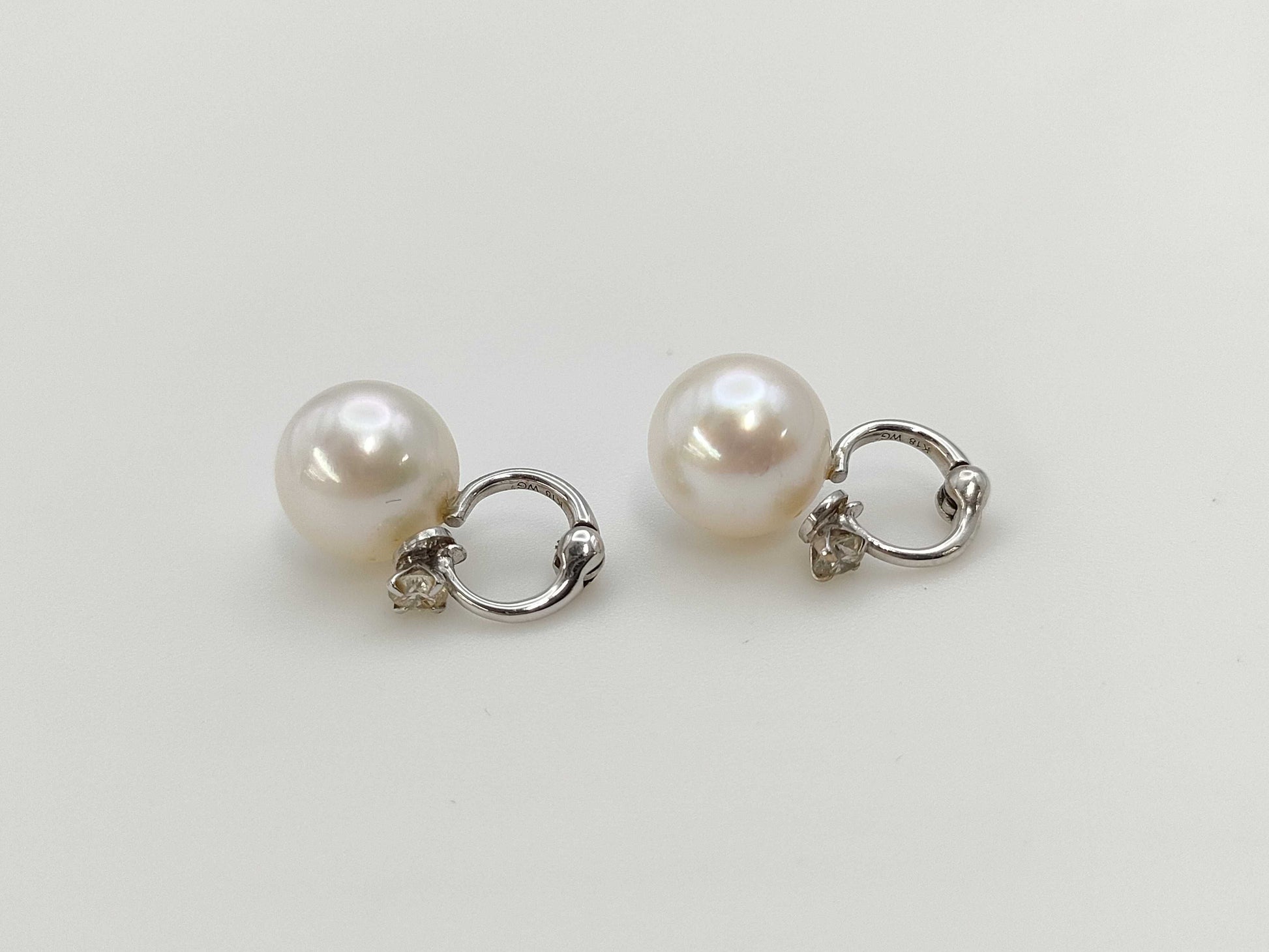 Pearl diameter: Approx. 8.5mm*2, D0.07/0.07ct, 18K White Gold, 2.8g, Earrings 
