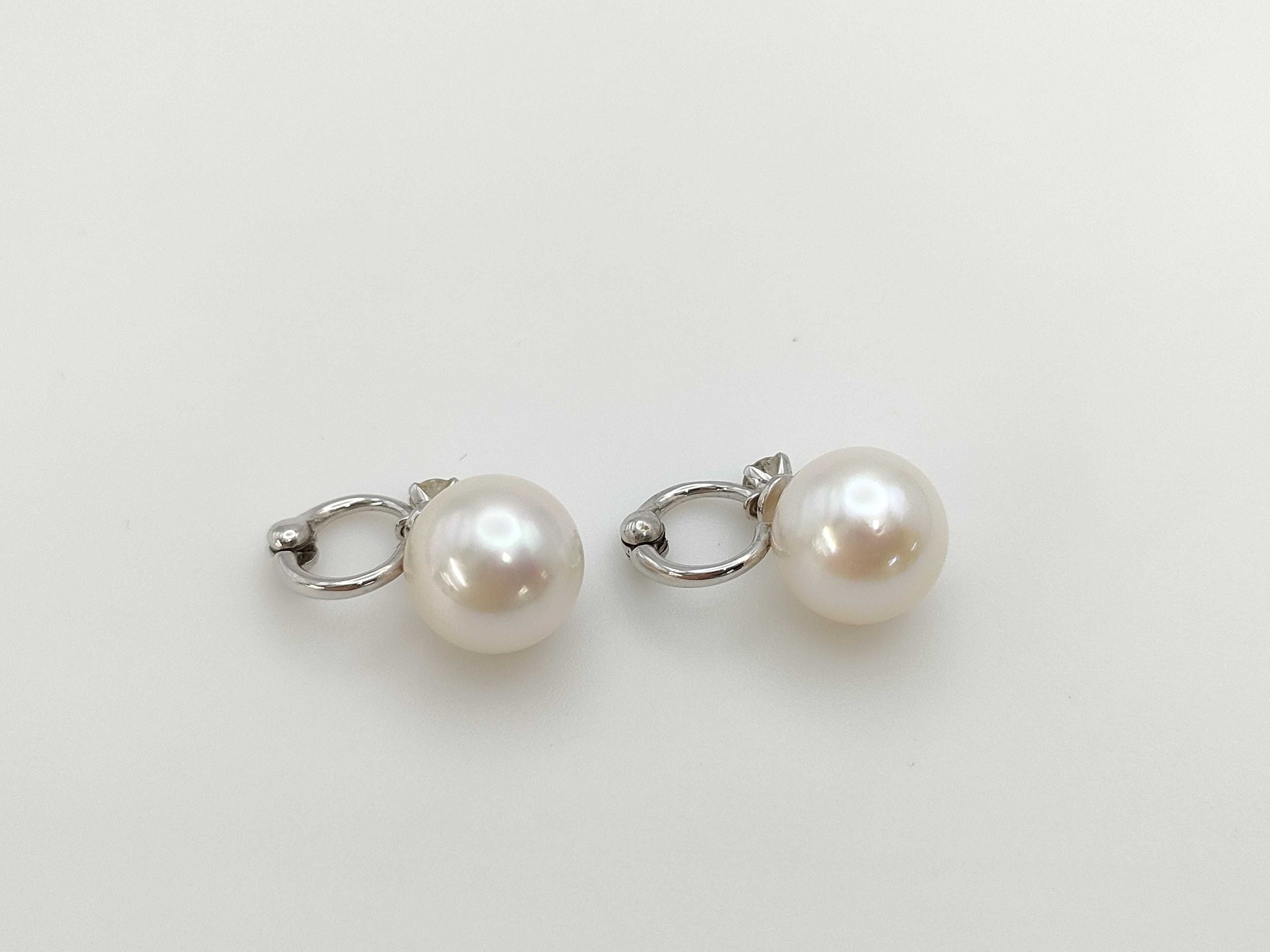 Pearl diameter: Approx. 8.5mm*2, D0.07/0.07ct, 18K White Gold, 2.8g, Earrings 