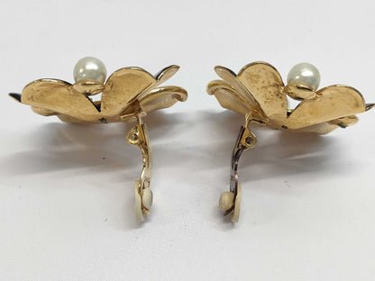 CHANEL Camellia Earrings Vintage Earrings