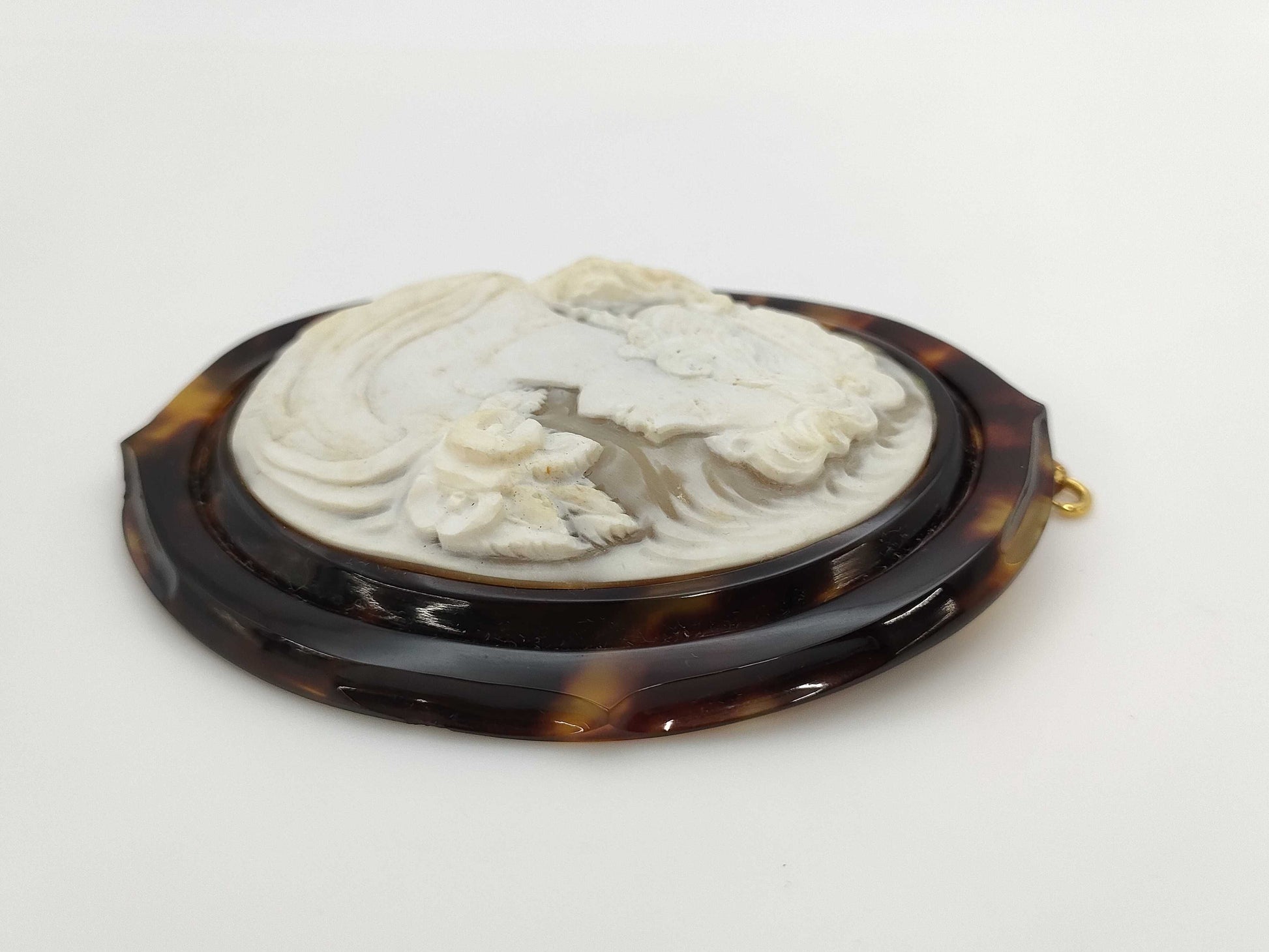 Cameo with Colored Stones, 18K Gold, 49.2g Pendant Top 