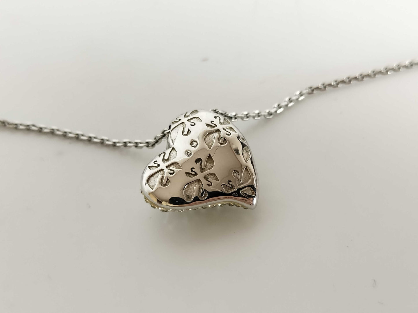 SWAROVSKI Rhinestone Heart Necklace