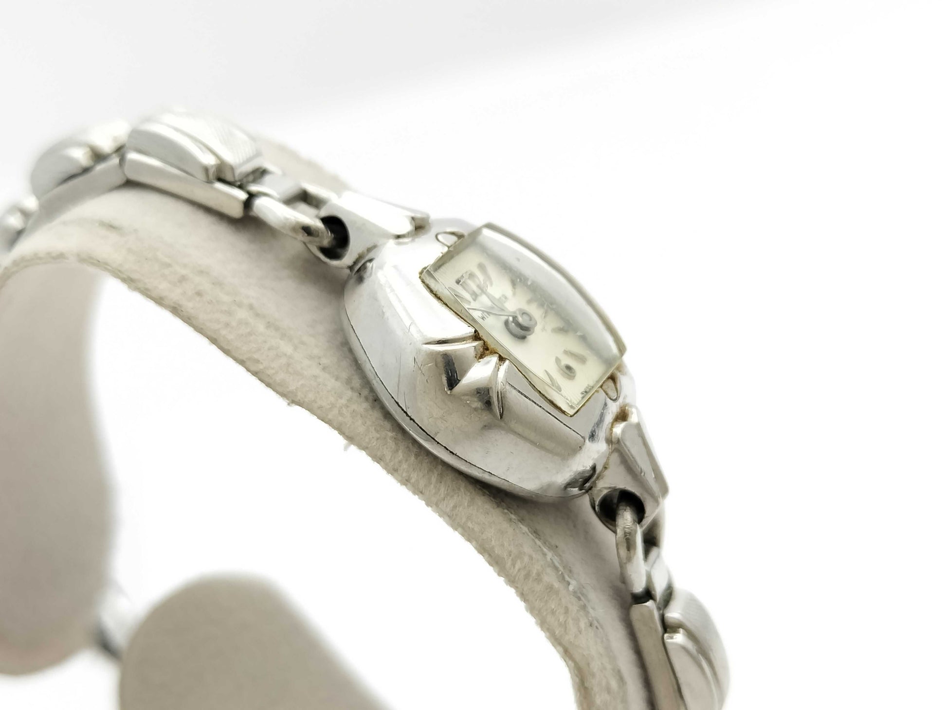 Wittnauer Hand-wound Women's Watch