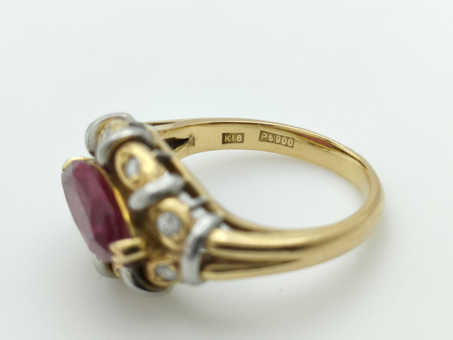 1.6ct colored stone, D0.156ct, 6.2g, K18/PT900 ring 