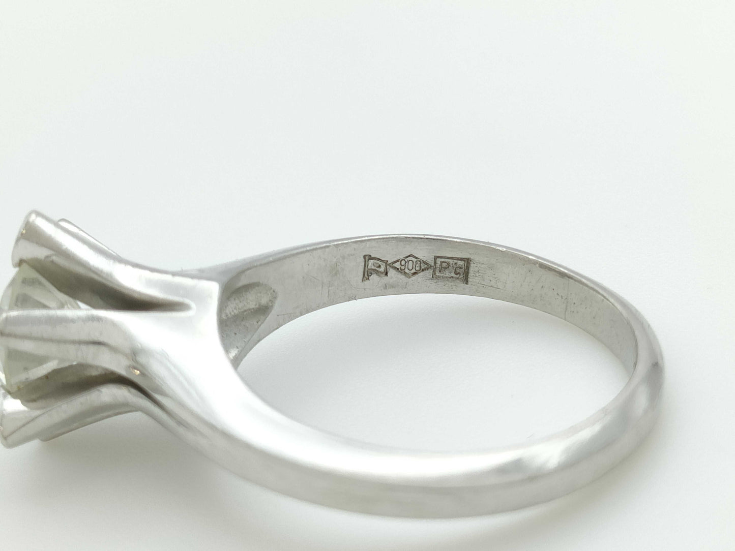 D1.141ct PT900 9.4g Ring 