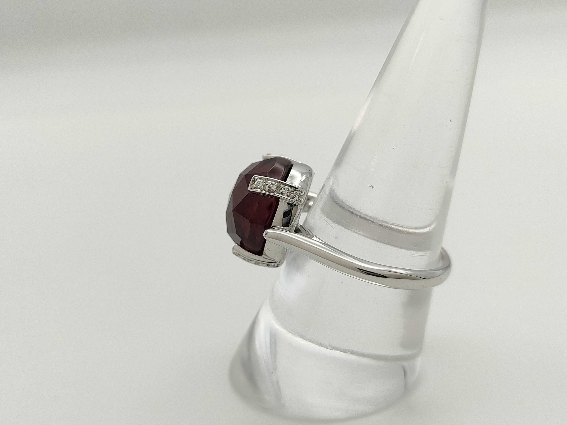 BIBIGI Color Stone 750 6.9g Ring 