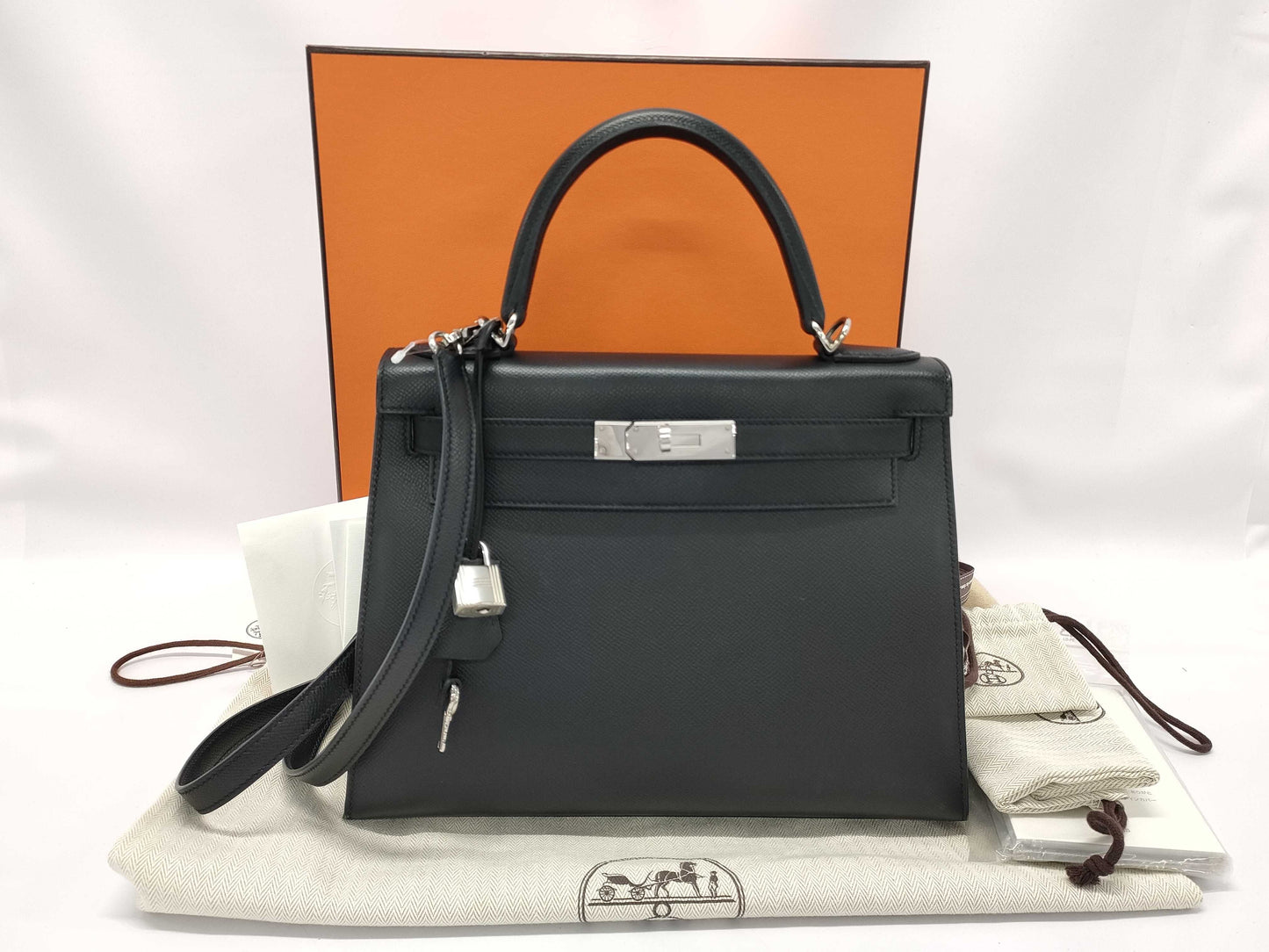 HERMES Kelly 28 Epsom Leather Black Stainless Steel Shoulder Bag with D Stamp