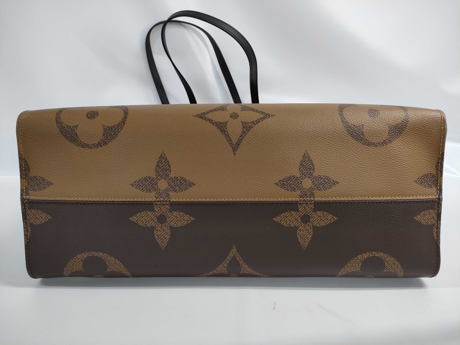 LOUIS VUITTON Monogram On the Go Handbag Tote Bag