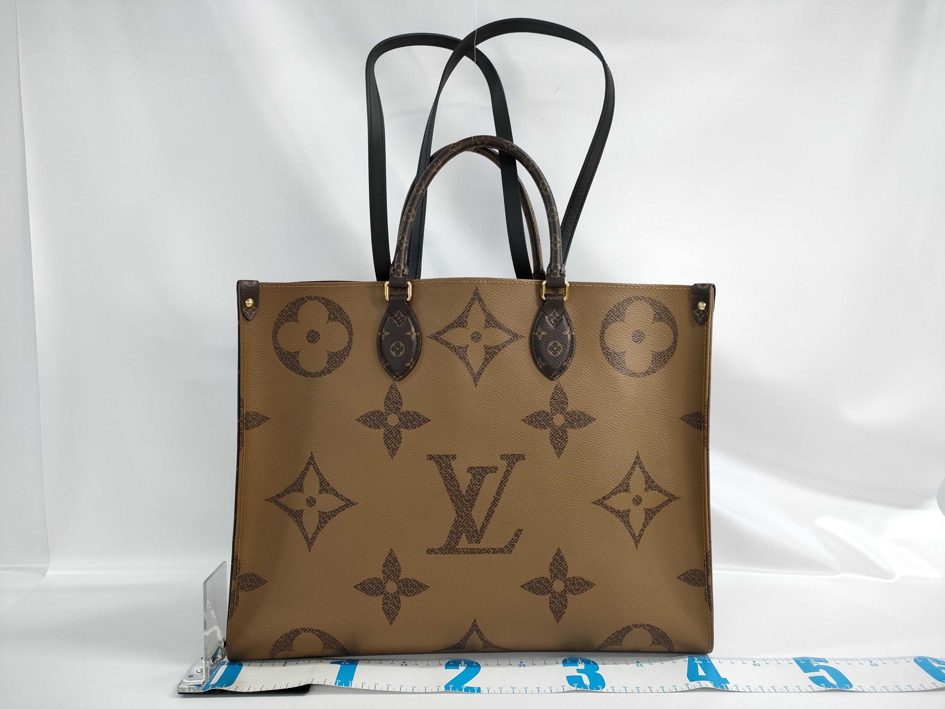 LOUIS VUITTON Monogram On the Go Handbag Tote Bag