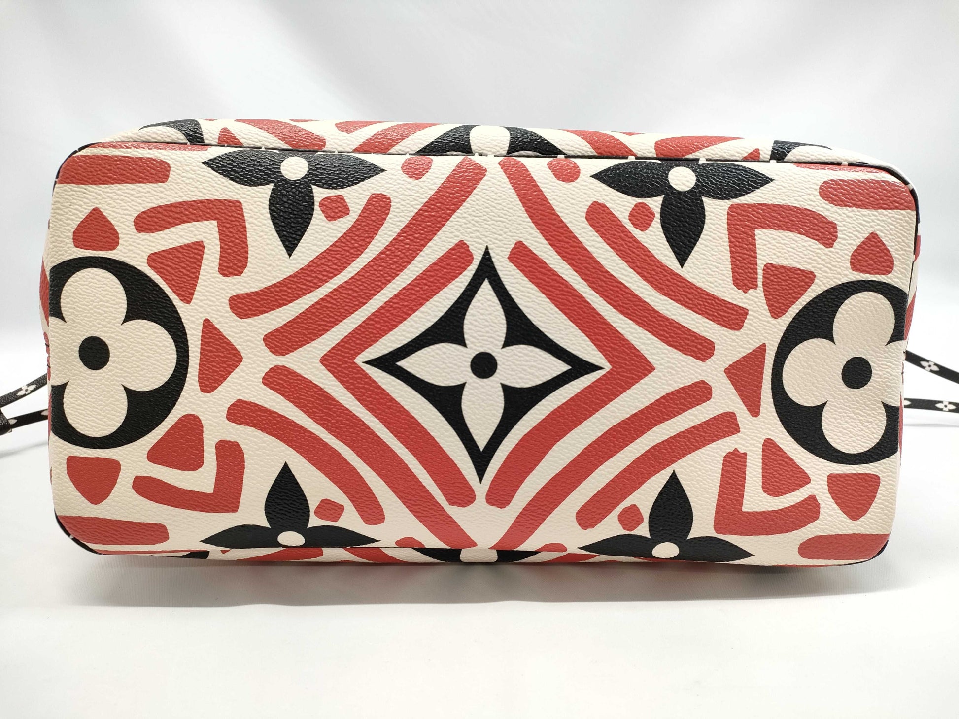 LOUIS VUITTON Neverfull MM Shoulder Tote Bag