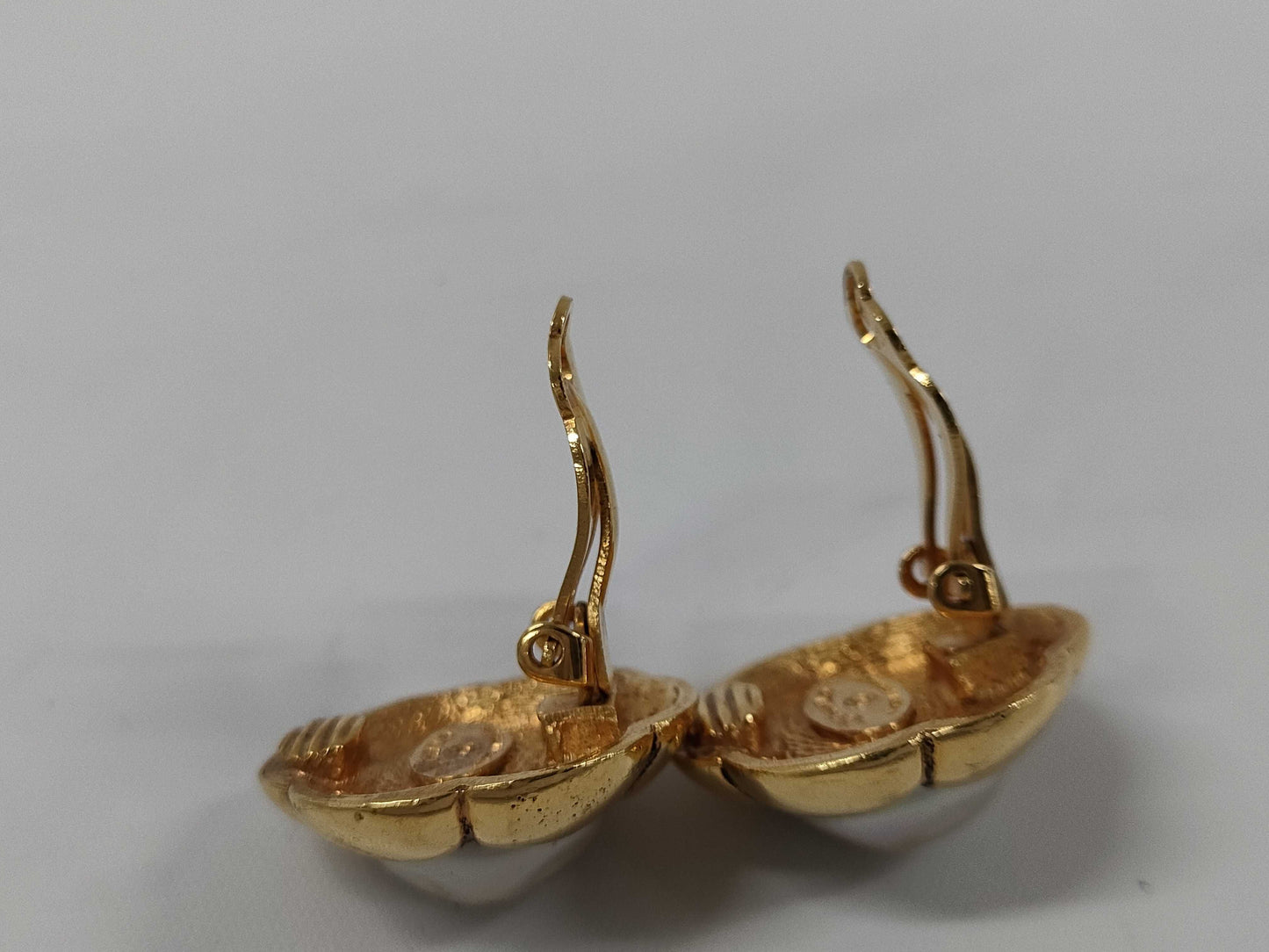 CHANEL GP x Faux Pearl Vintage Earrings with Rice, No Elastic