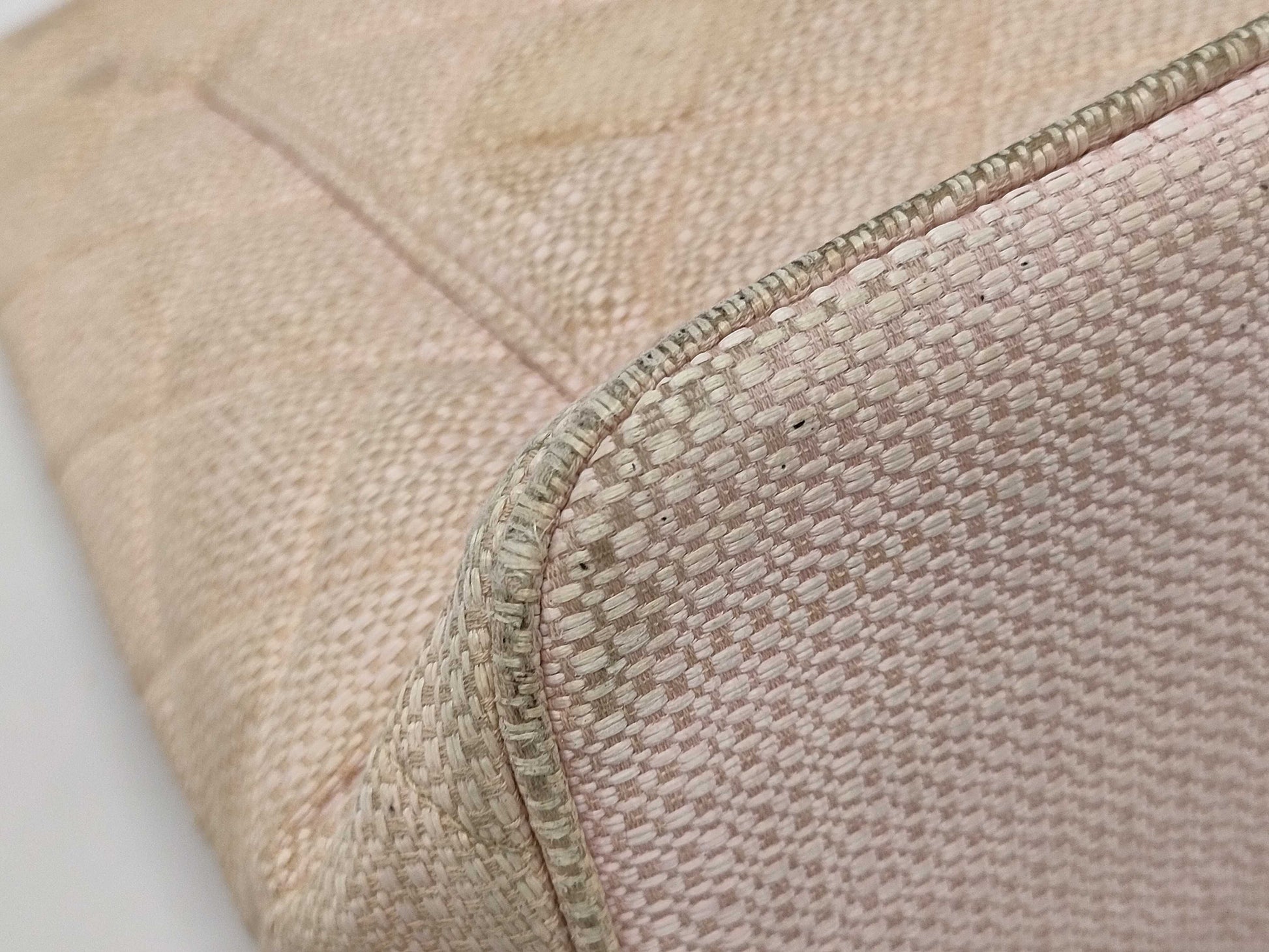 CHANEL Raffia Reissue Tote Bag, Pink