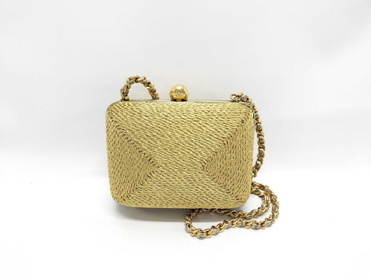 CHANEL Mesh Chain Shoulder Bag in Gold