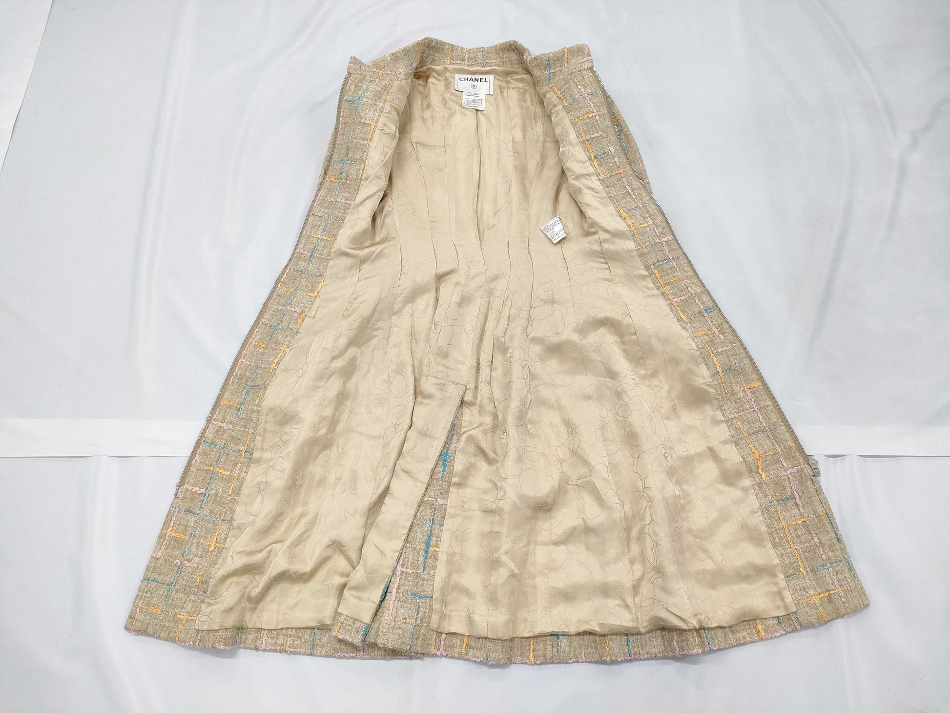 CHANEL Tweed 01P #36 Coat