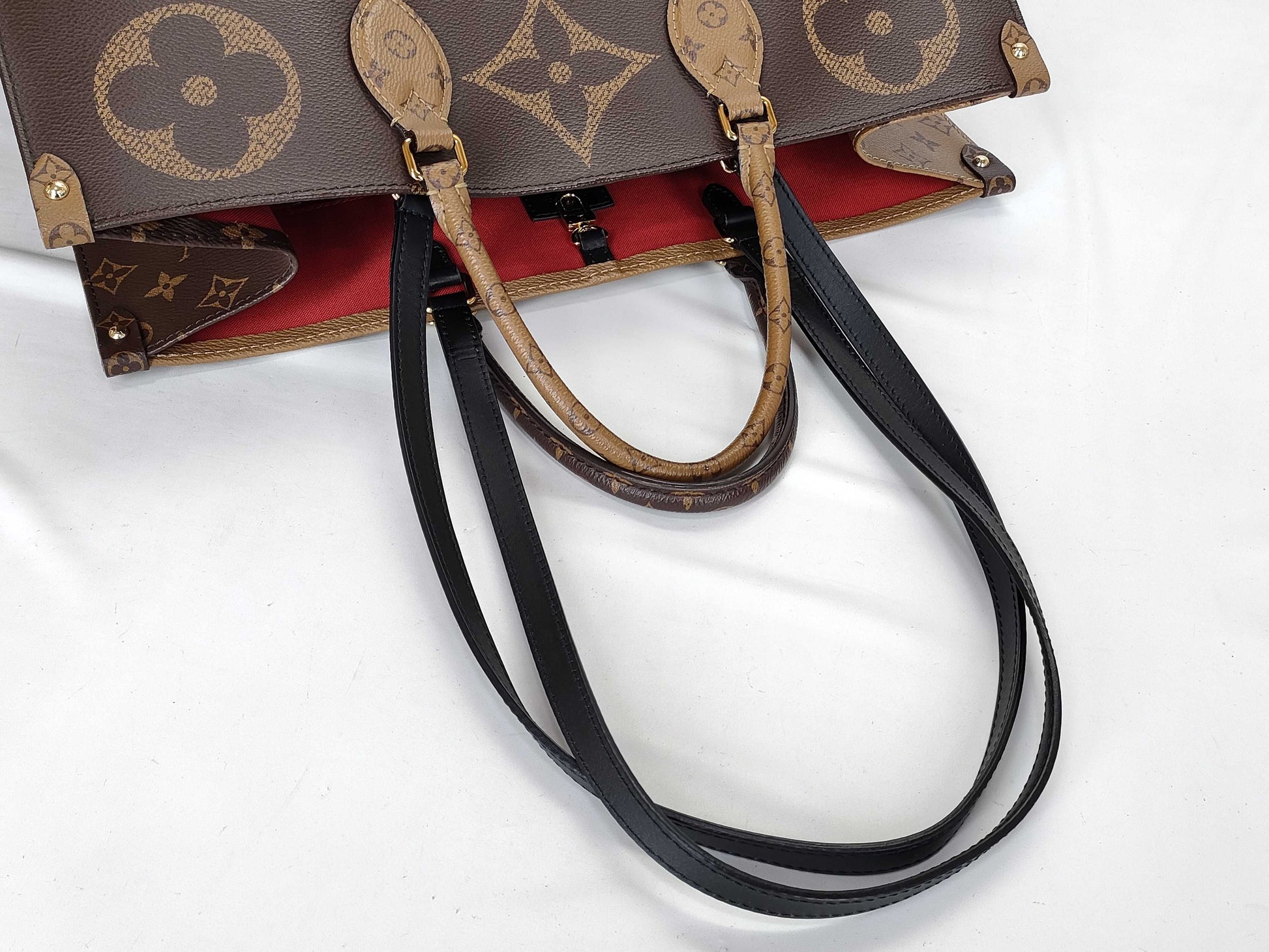 LOUIS VUITTON On the Go GM Reverse Tote Bag