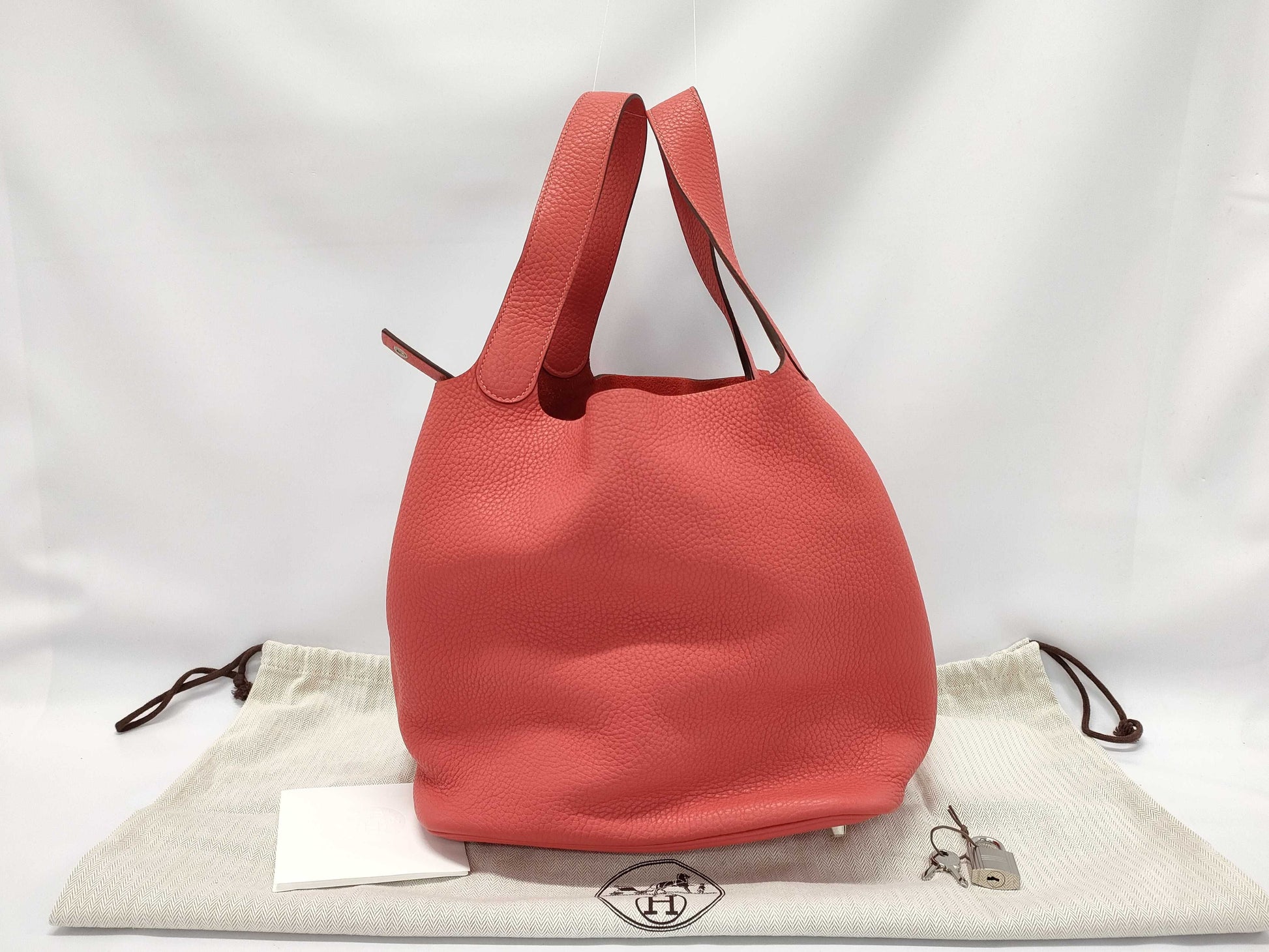 HERMES Picotin Lock MM Taurillon Clemence Handbag