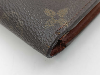 LOUIS VUITTON wallet