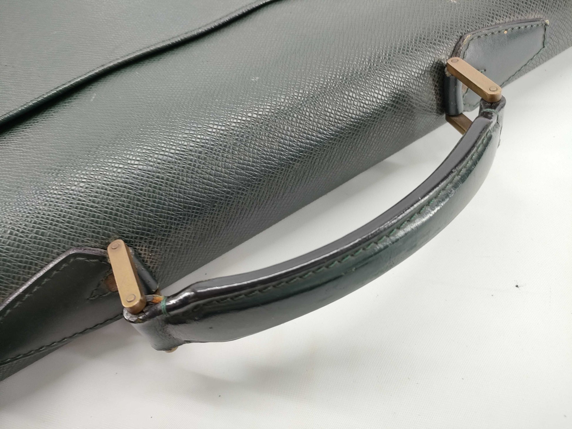 LOUIS VUITTON Vernis Louis Vuitton Business Bag Green Business Bag