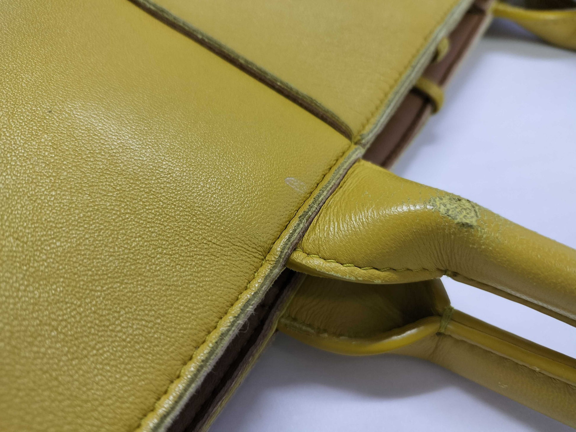 BOTTEGA VENETA Arco Tote Yellow Leather Handbag