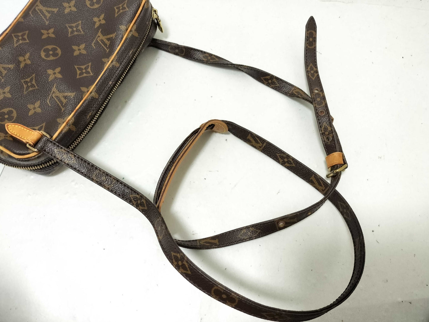 LOUIS VUITTON Monogram Louis Vuitton Pochette Marly Bandouliere Shoulder Bag
