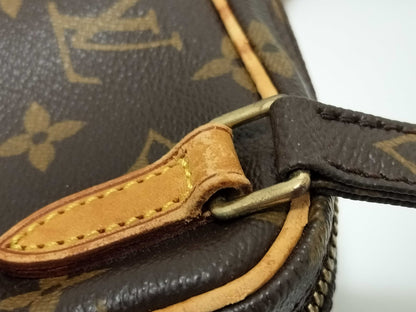 LOUIS VUITTON Monogram Louis Vuitton Pochette Marly Bandouliere Shoulder Bag