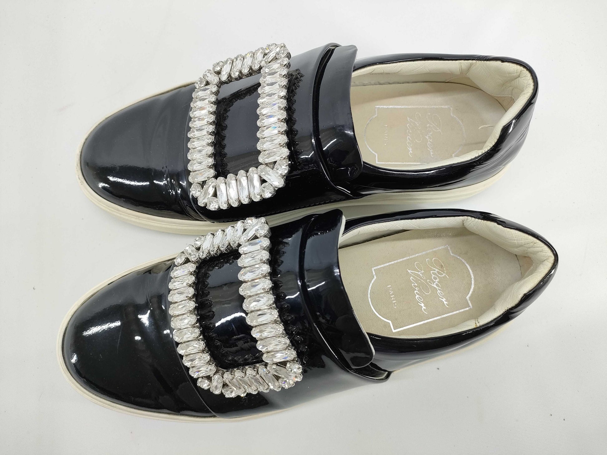 Roger Vivier Crystal Enamel Pumps, Black, Size 34.5, Loafers