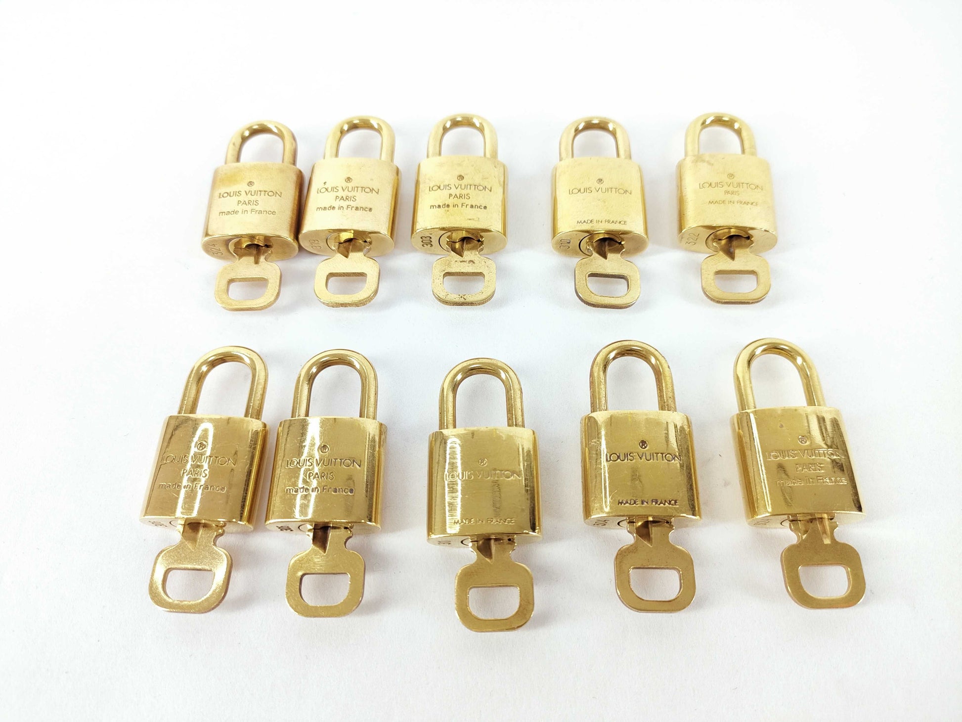 LOUIS VUITTON Cadena & Key x 10 Other Accessories