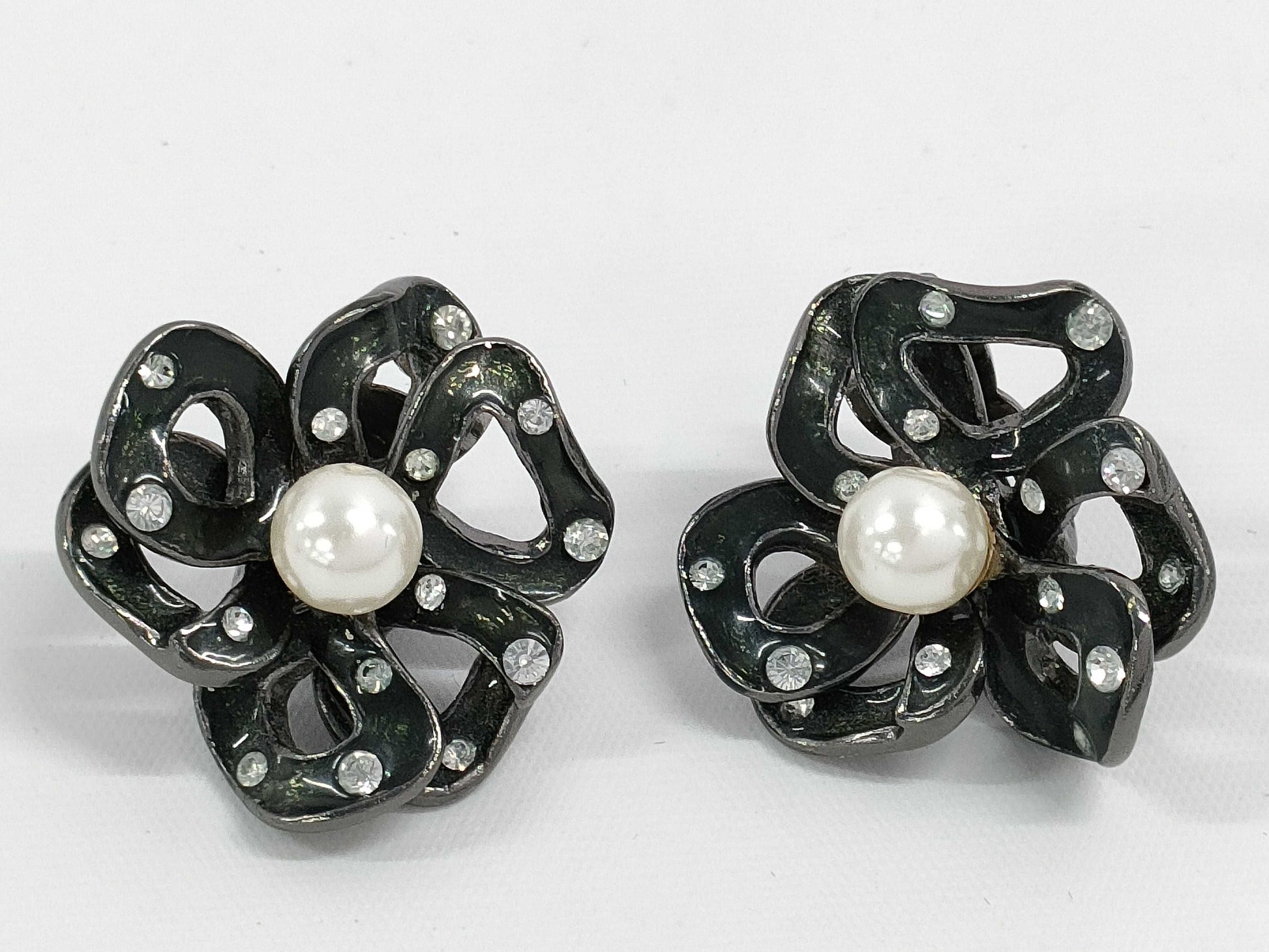 CHANEL Camellia F Pearl Rhinestone Earrings with Rice