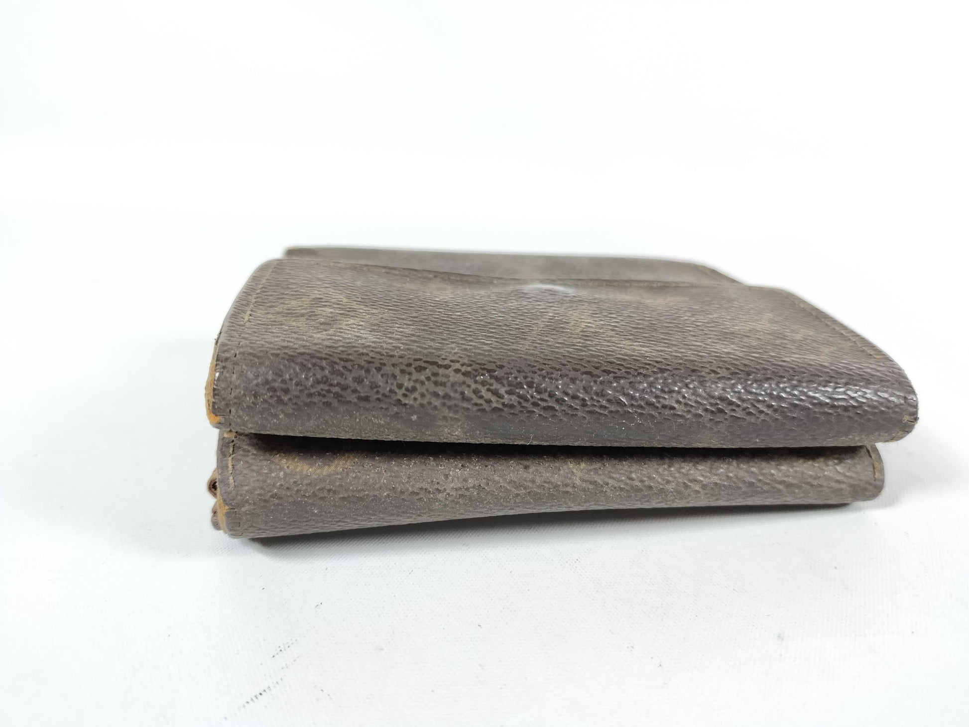 LOUIS VUITTON Monogram Louis Vuitton Wallet