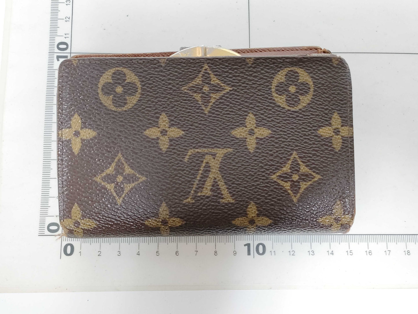 LOUIS VUITTON Monogram Louis Vuitton Wallet