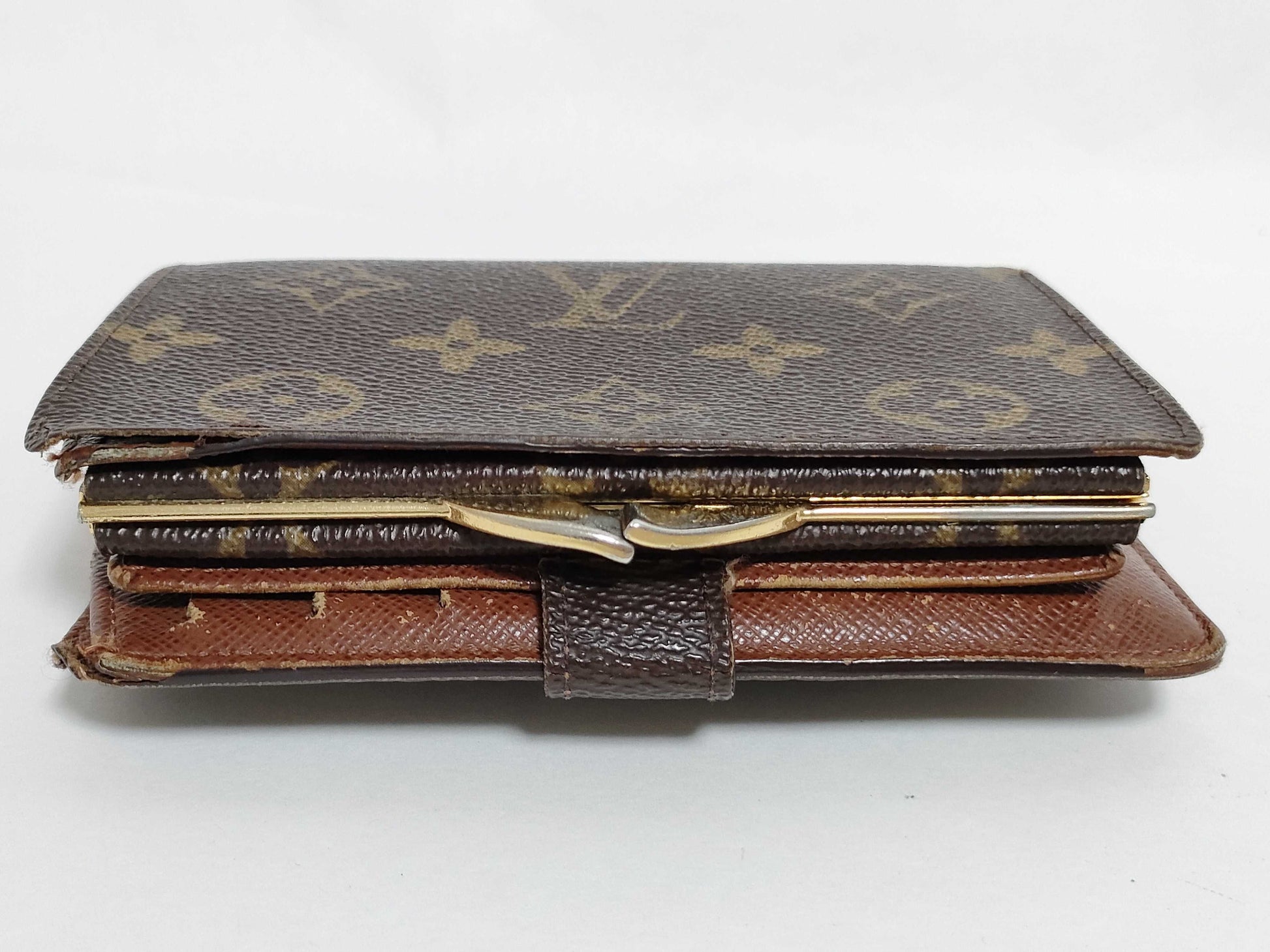 LOUIS VUITTON Monogram Louis Vuitton Wallet