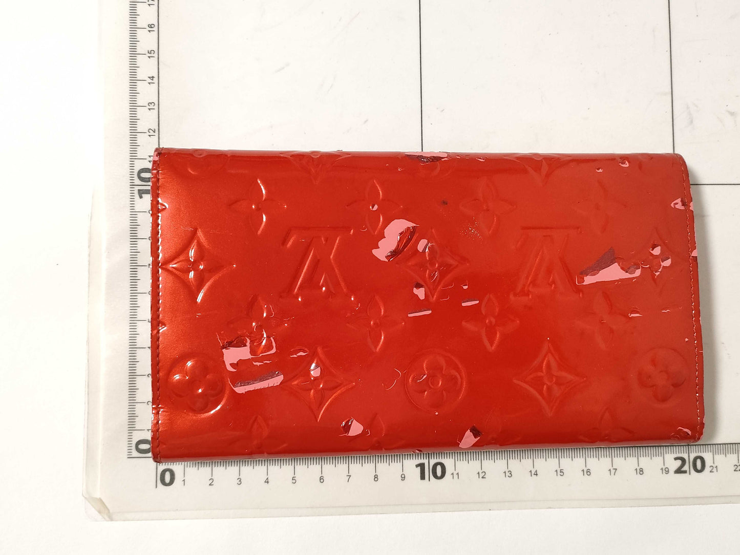 LOUIS VUITTON Epi Louis Vuitton Wallet