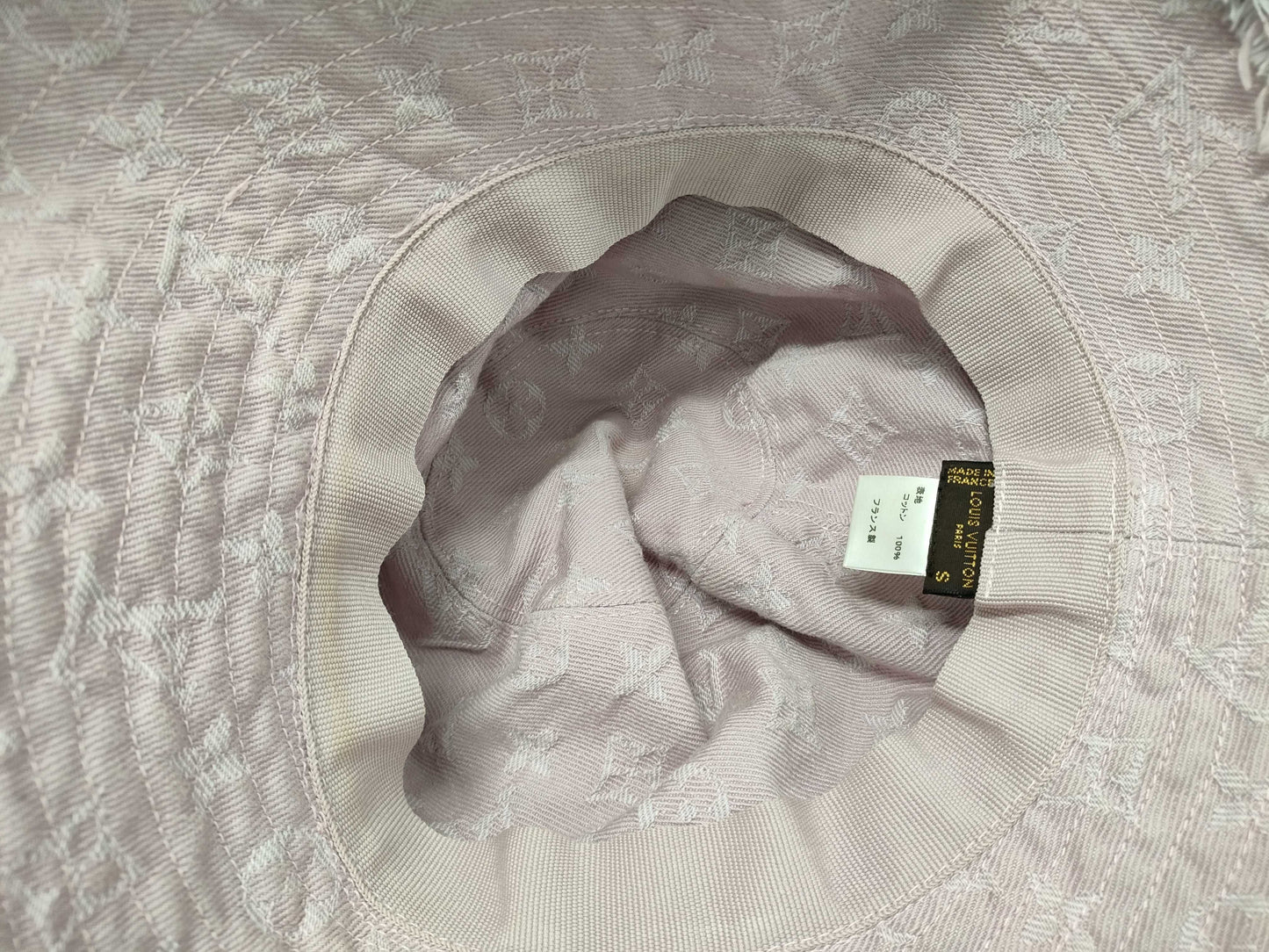 LOUIS VUITTON Louis Vuitton Hats and Other Accessories