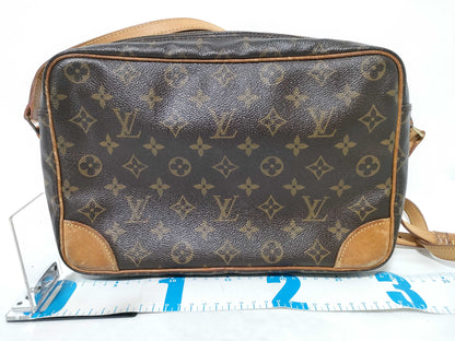 LOUIS VUITTON Monogram Brand Bag Louis Vuitton Shoulder Bag